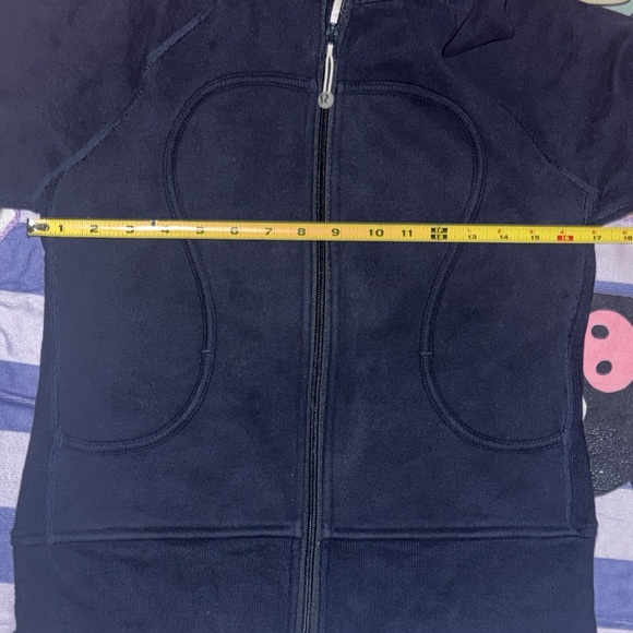Lululemon Scuba- Navy blue/size 6 - Picture 7 of 7